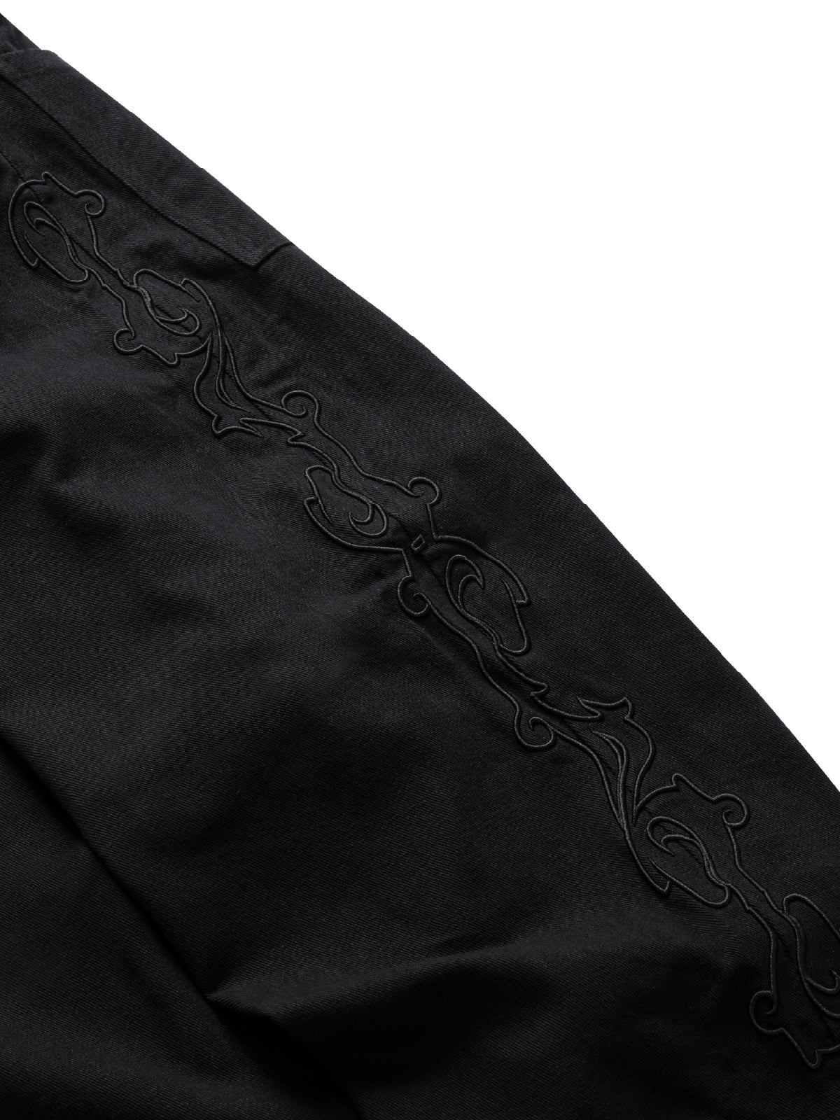 EMBROIDERED KHAKI PANTS ĐEN/BE