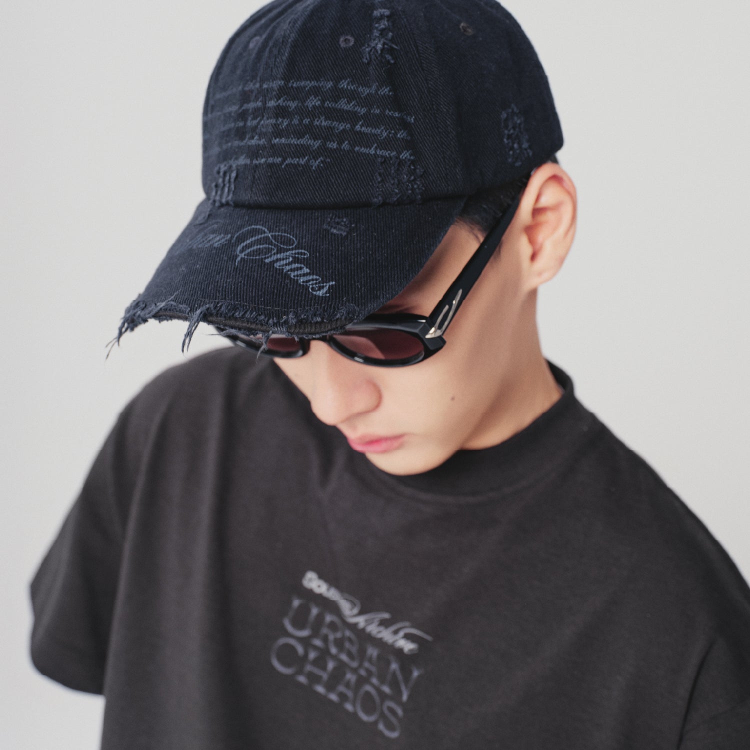 NÓN/MŨ WASHED DENIM THÊU "URBAN CHAOS"