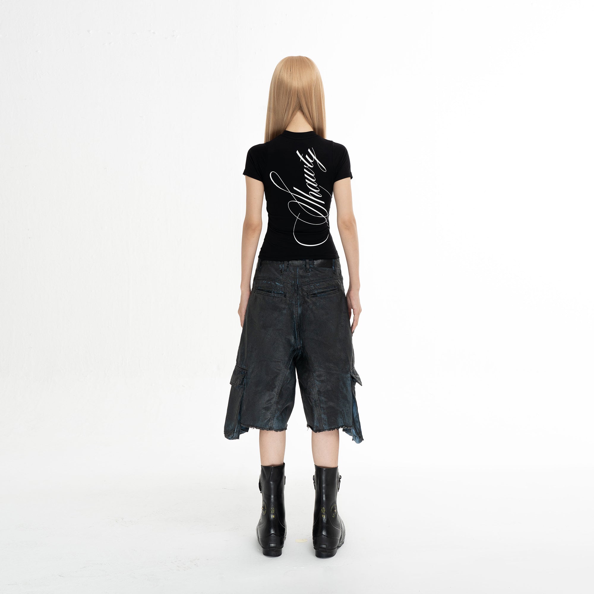 SHAWTY BODY FIT T-SHIRT