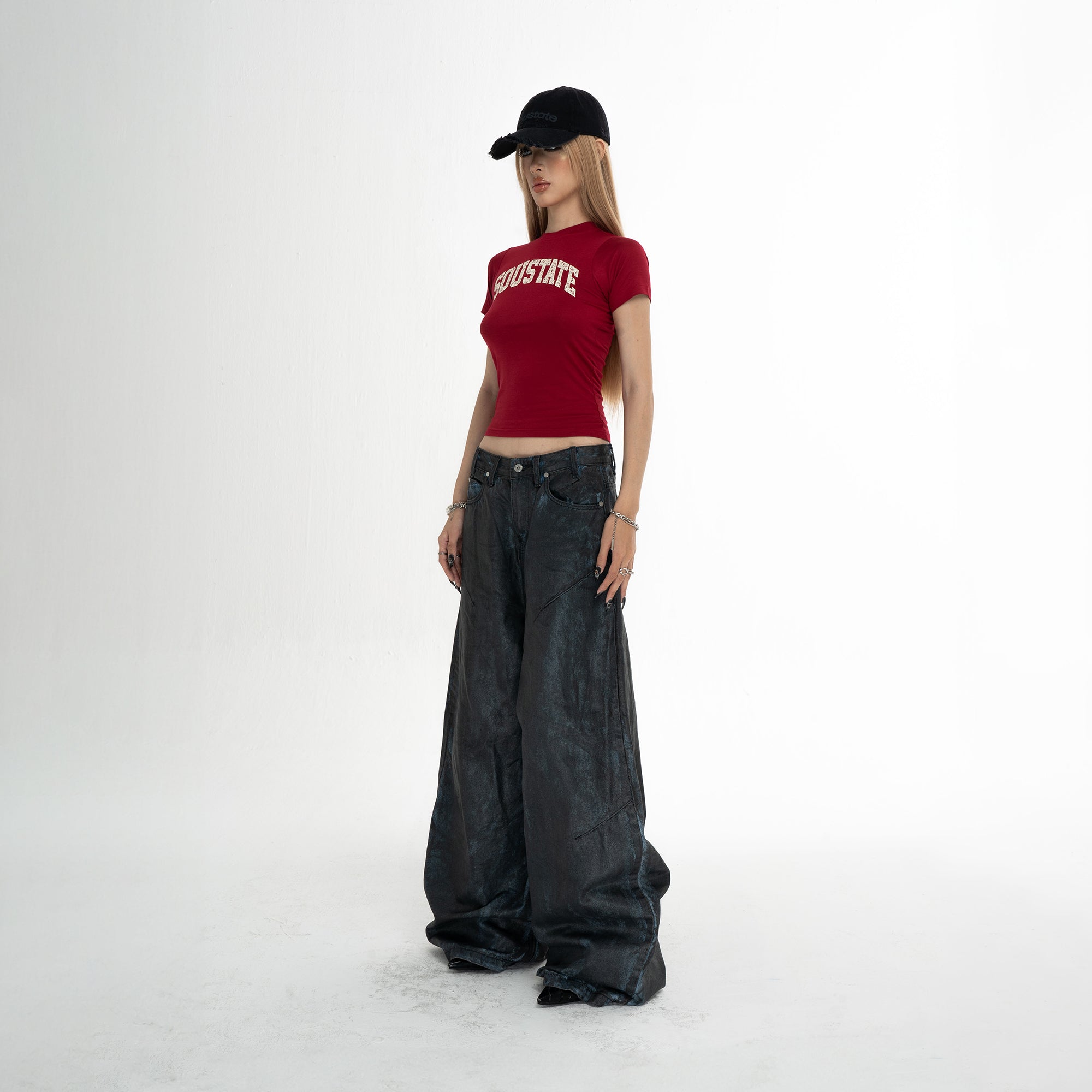 LACE LOGO BODY FIT T-SHIRT