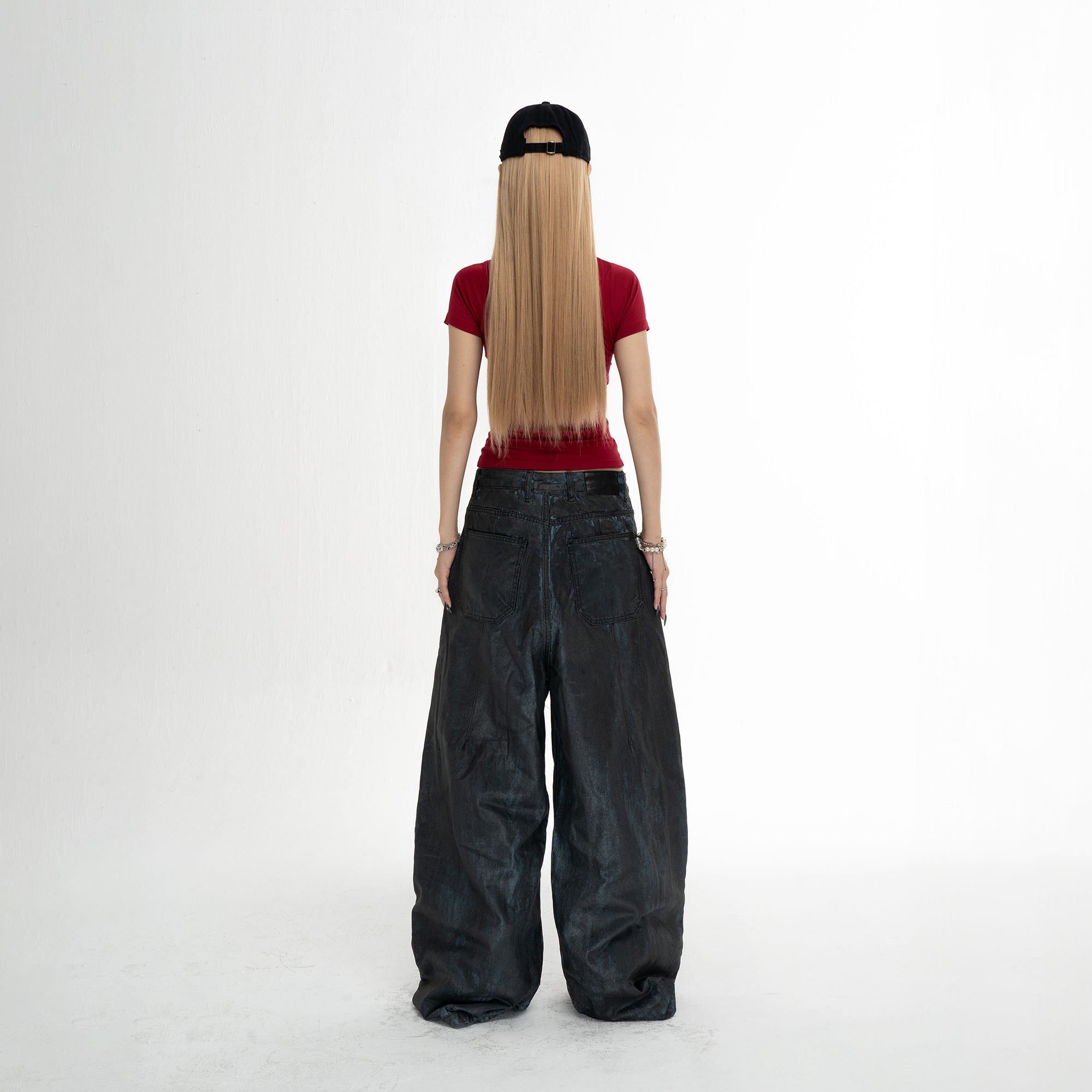 LACE LOGO BODY FIT T-SHIRT