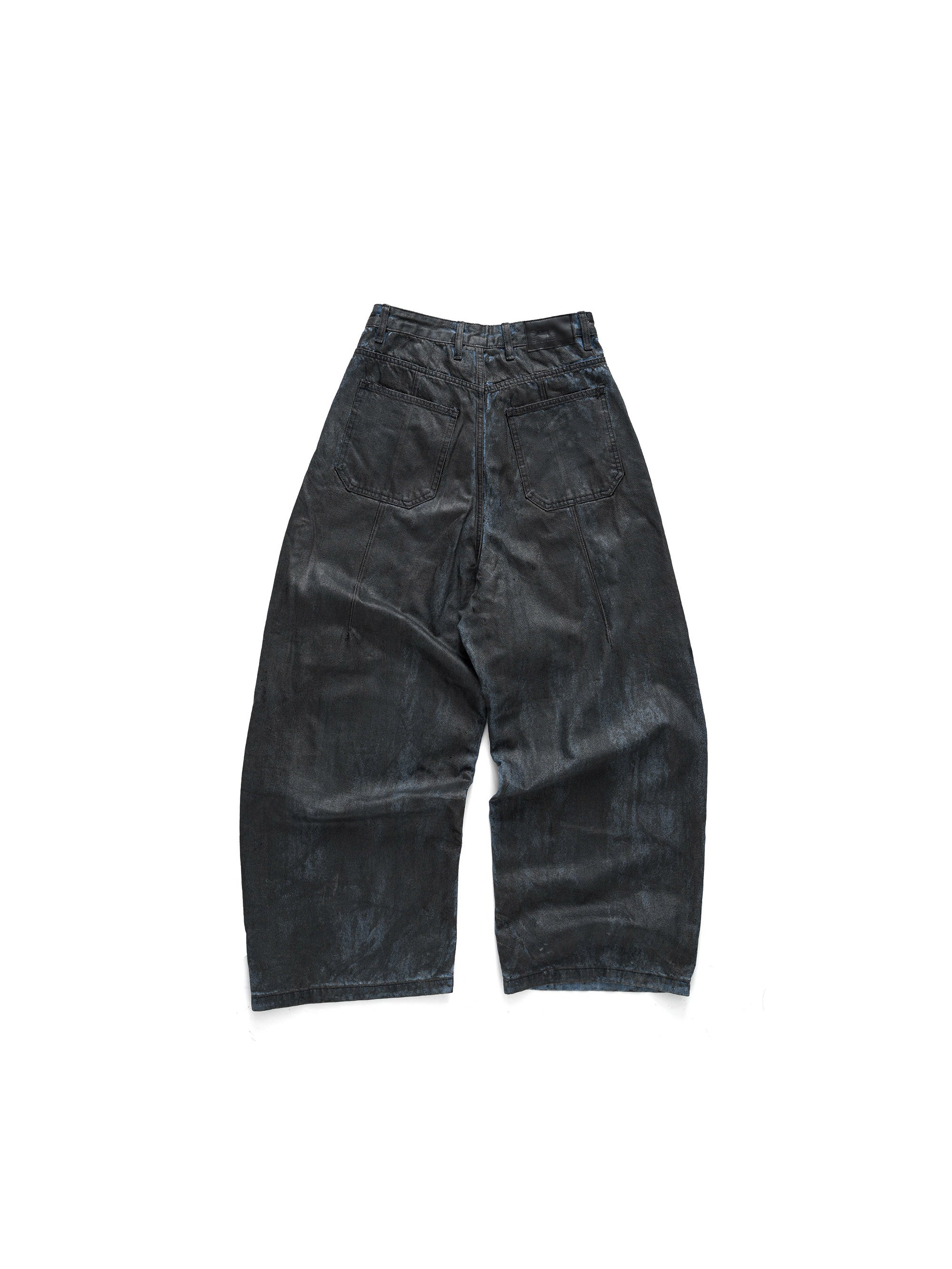 COATED SUPER BAGGY JEANS